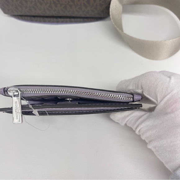 Michael Kors Small Zip Card Case Sweet Lilac - Picture 2 of 3